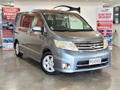2008 Nissan Serena - Thumbnail