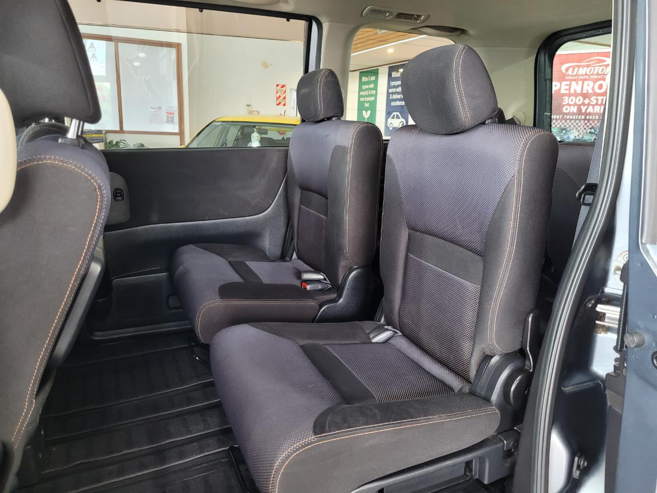 2008 Nissan Serena