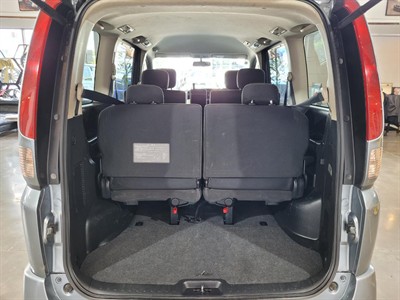 2008 Nissan Serena - Thumbnail