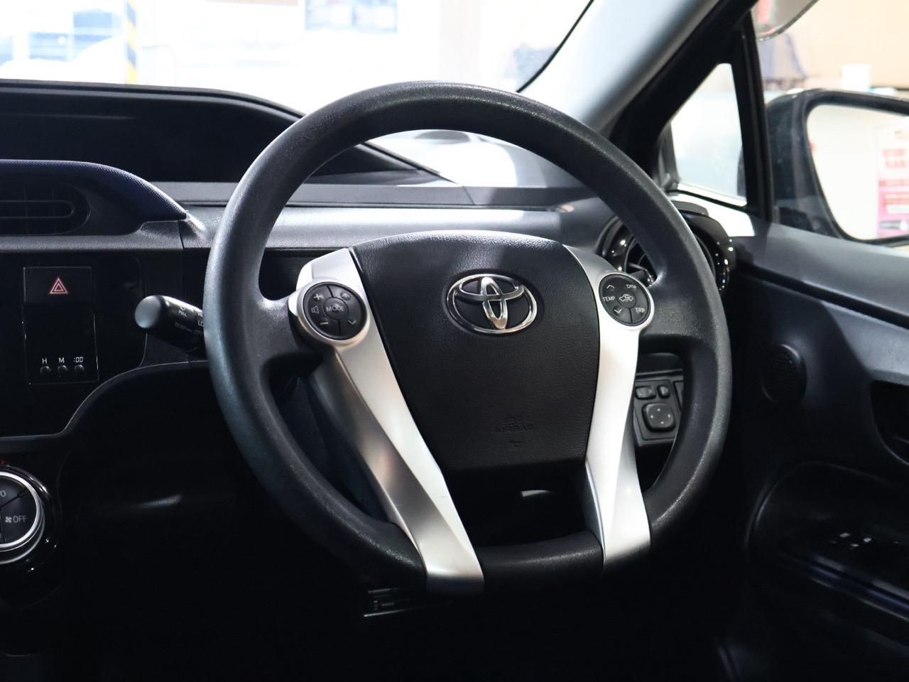 2015 Toyota Aqua
