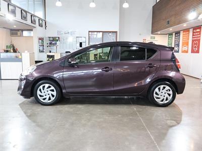 2015 Toyota Aqua - Thumbnail