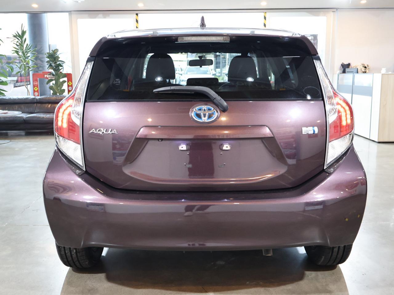 2015 Toyota Aqua