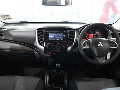 2017 Mitsubishi Triton - Thumbnail