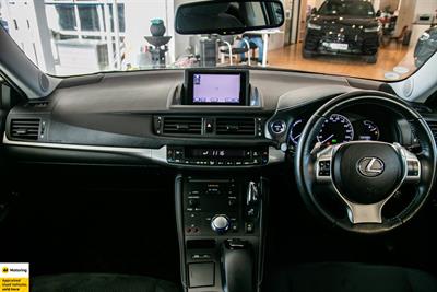 2012 Lexus CT 200h - Thumbnail