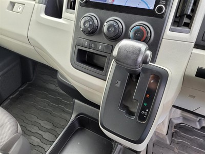 2021 Toyota Hiace - Thumbnail