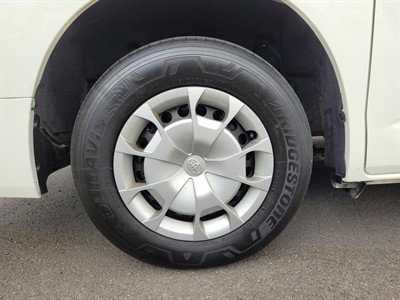 2021 Toyota Hiace - Thumbnail