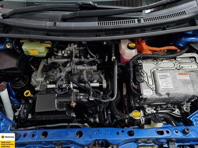 2012 Toyota Aqua - Thumbnail