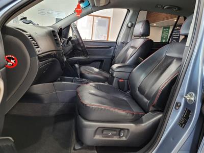 2009 Hyundai Santa Fe - Thumbnail