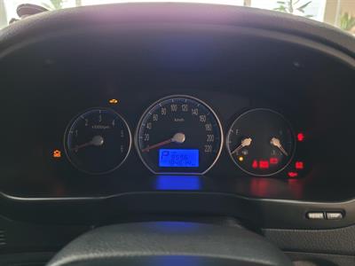 2009 Hyundai Santa Fe - Thumbnail