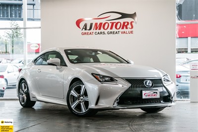 2016 Lexus RC300h - Thumbnail