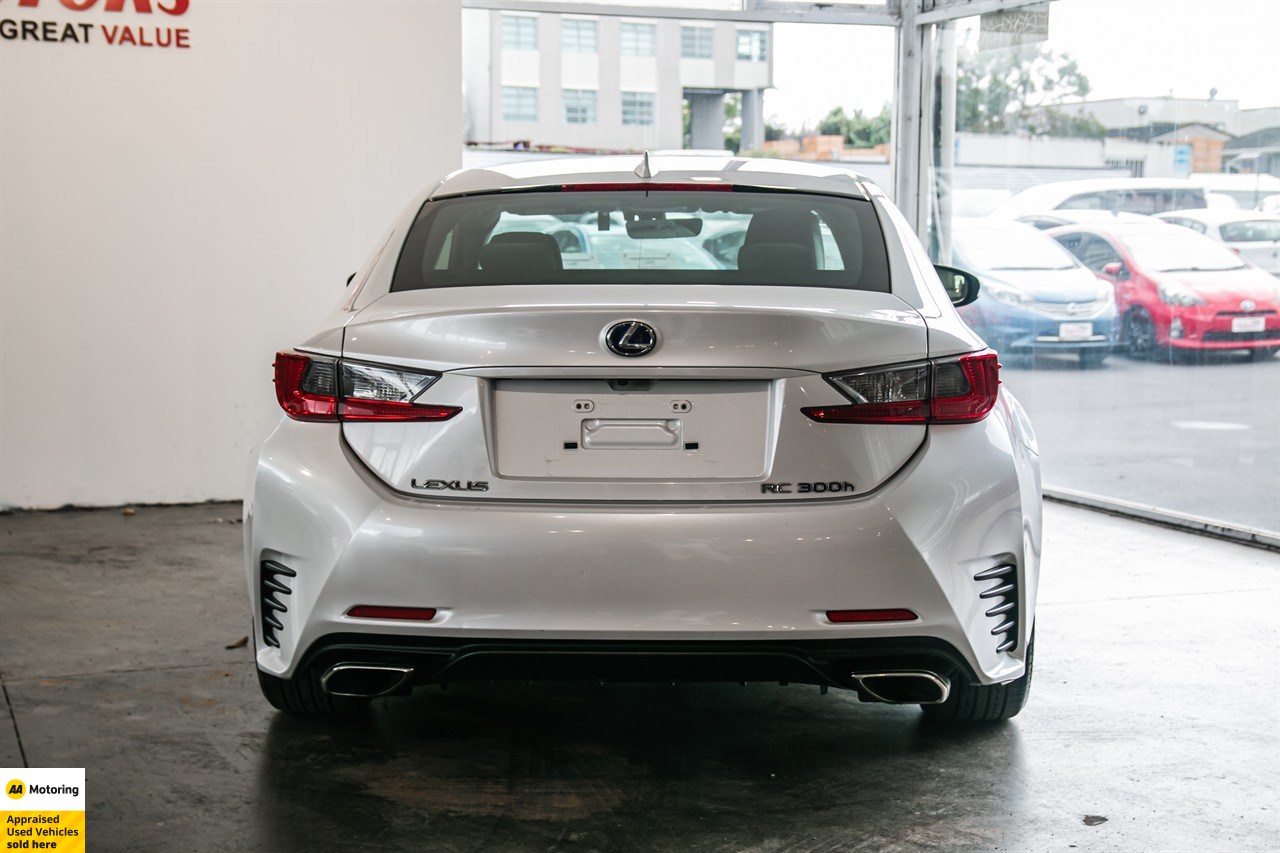 2016 Lexus RC300h