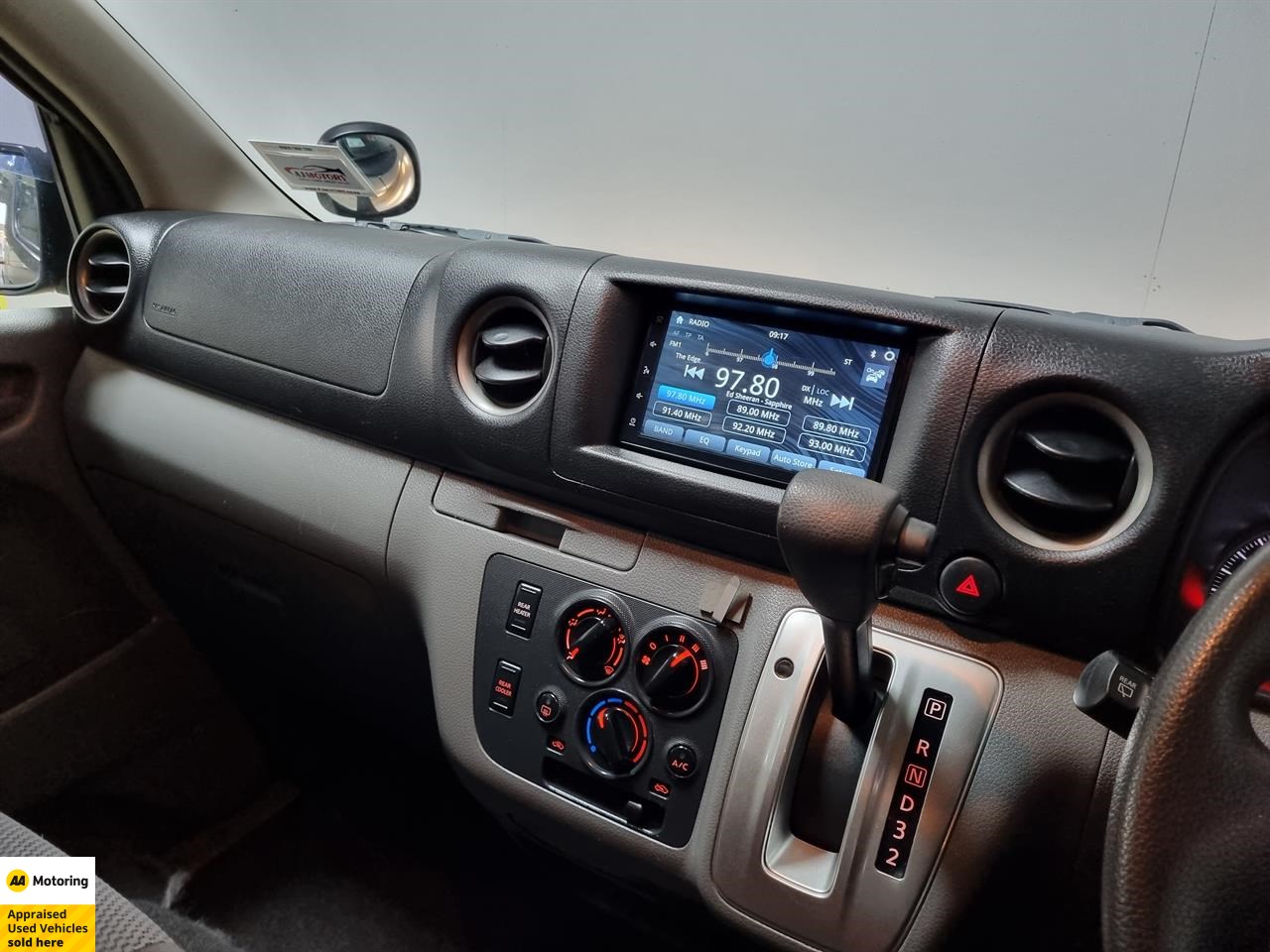 2017 Nissan NV350