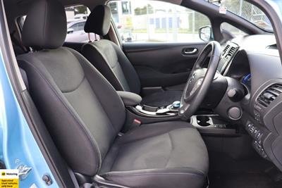 2016 Nissan Leaf - Thumbnail