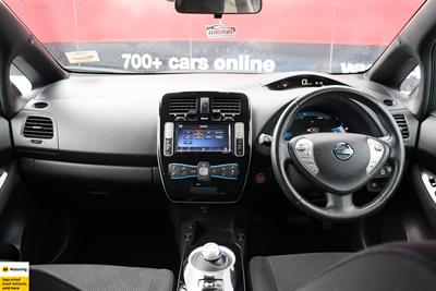 2016 Nissan Leaf - Thumbnail