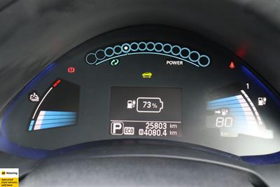 2016 Nissan Leaf - Thumbnail