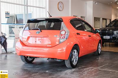 2012 Toyota Aqua - Thumbnail
