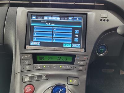 2013 Toyota Prius - Thumbnail