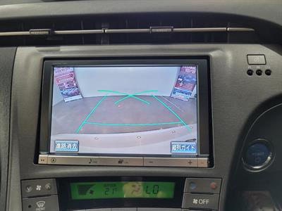 2013 Toyota Prius - Thumbnail