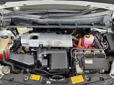 2013 Toyota Prius - Thumbnail