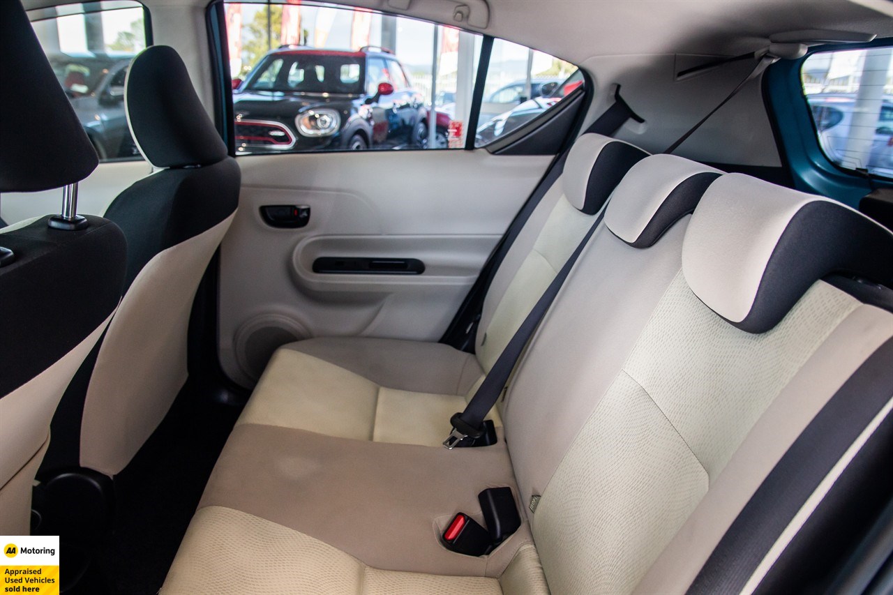 2013 Toyota Aqua