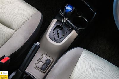 2013 Toyota Aqua - Thumbnail