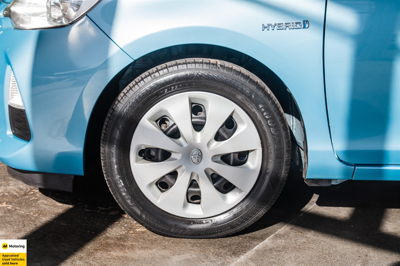 2013 Toyota Aqua