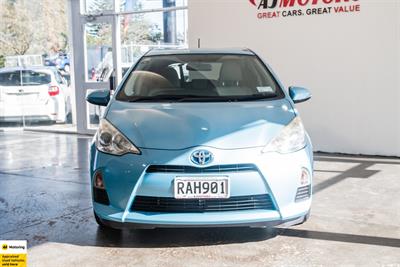 2013 Toyota Aqua - Thumbnail