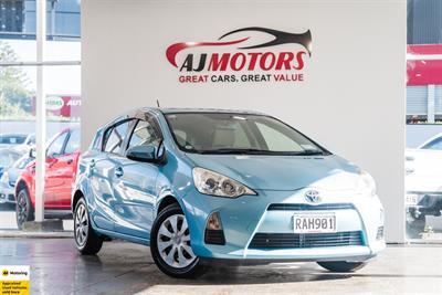 2013 Toyota Aqua - Thumbnail