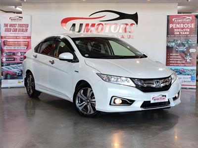 2015 Honda Grace - Thumbnail