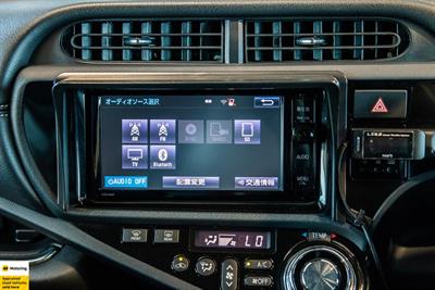 2014 Toyota Aqua - Thumbnail