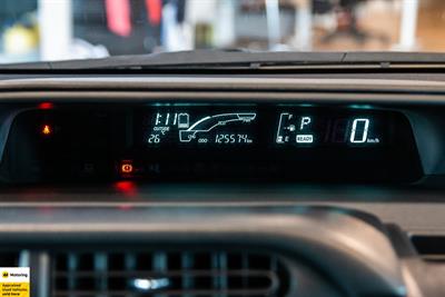 2014 Toyota Aqua - Thumbnail