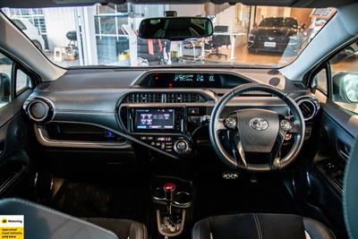 2014 Toyota Aqua - Thumbnail