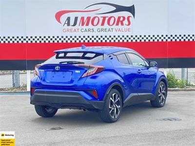 2019 Toyota C-HR - Thumbnail