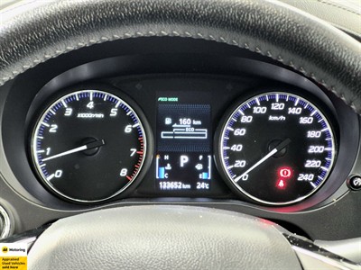 2022 Mitsubishi Outlander - Thumbnail