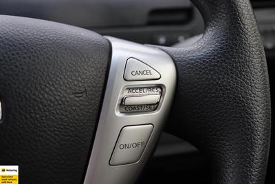 2016 Nissan Serena - Thumbnail