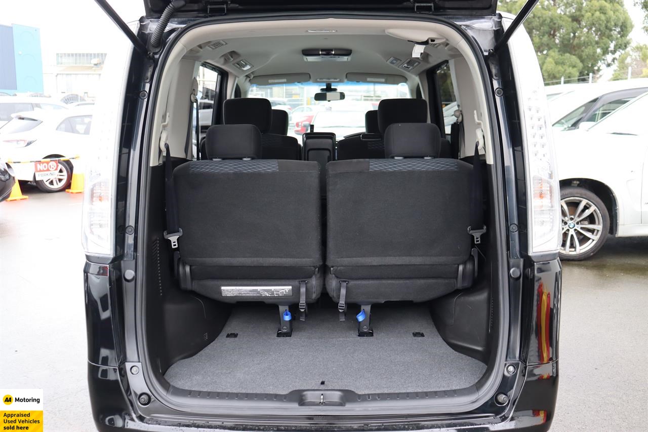 2016 Nissan Serena