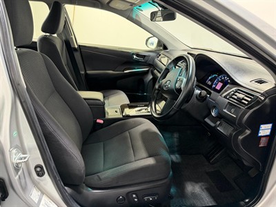 2012 Toyota Camry - Thumbnail