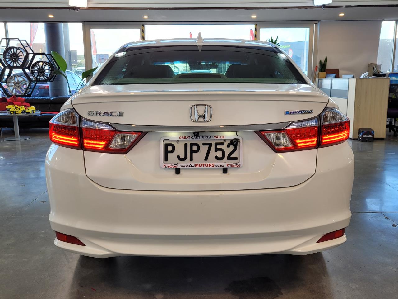 2015 Honda GRACE