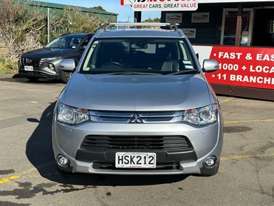 2014 Mitsubishi Outlander - Thumbnail