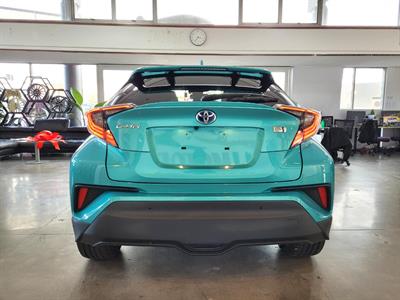 2018 Toyota C-HR - Thumbnail