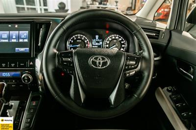 2016 Toyota Alphard - Thumbnail