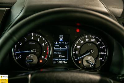 2016 Toyota Alphard - Thumbnail