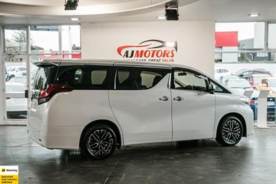 2016 Toyota Alphard - Thumbnail