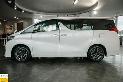 2016 Toyota Alphard - Thumbnail