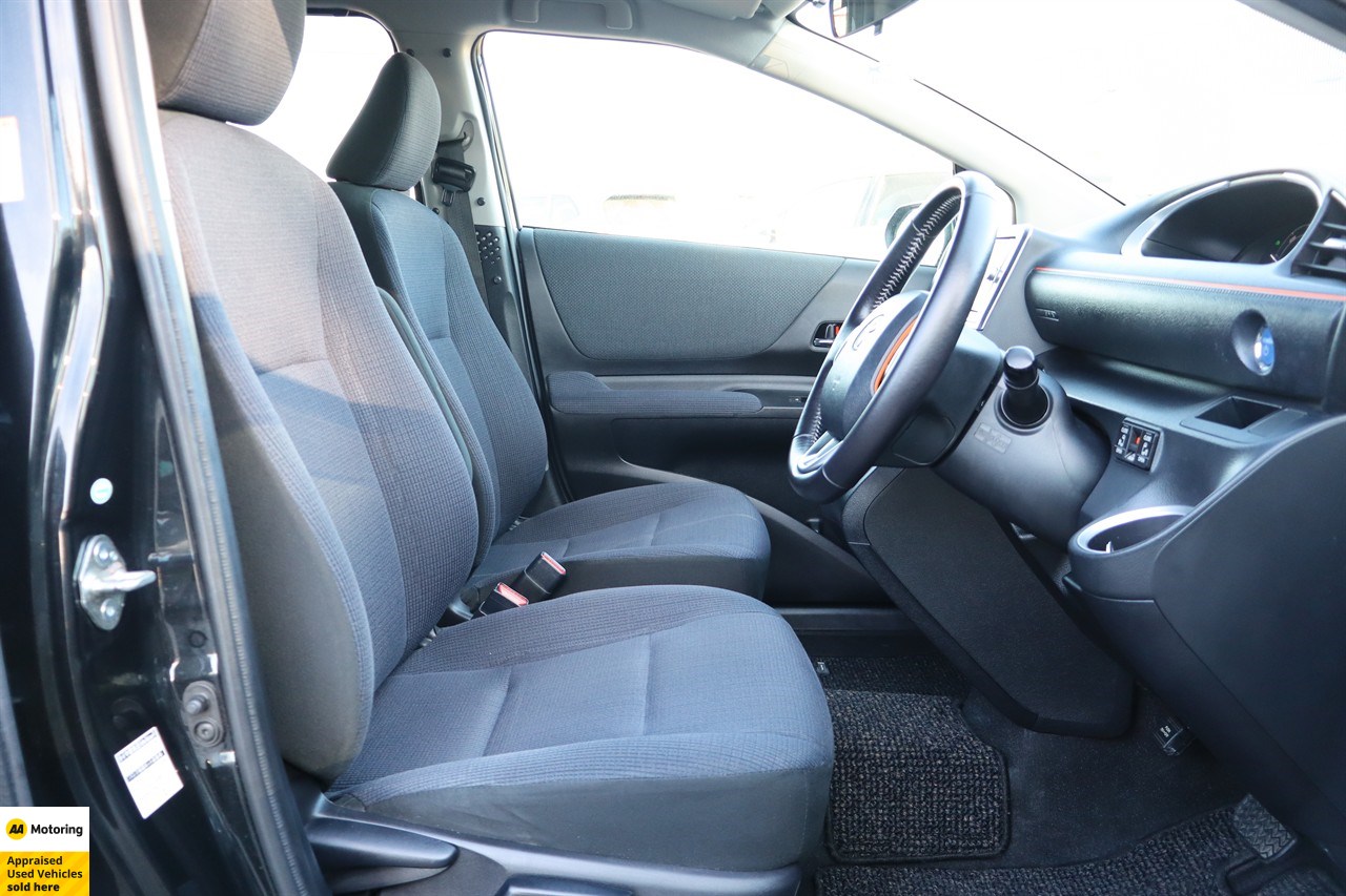 2016 Toyota Sienta