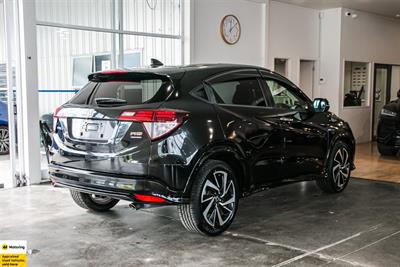 2017 Honda Vezel - Thumbnail