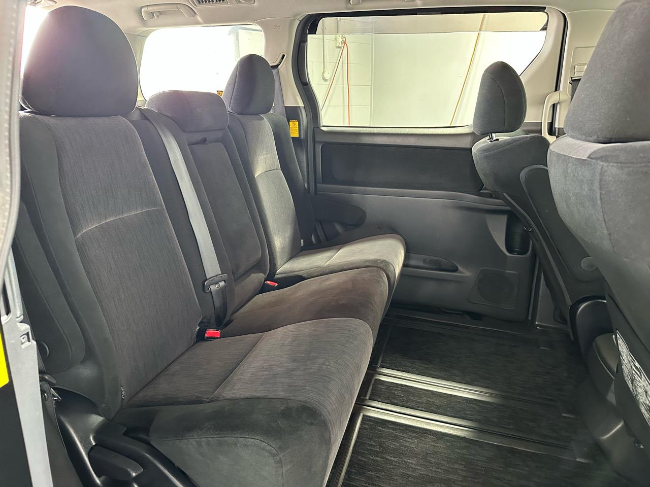 2013 Toyota Vellfire