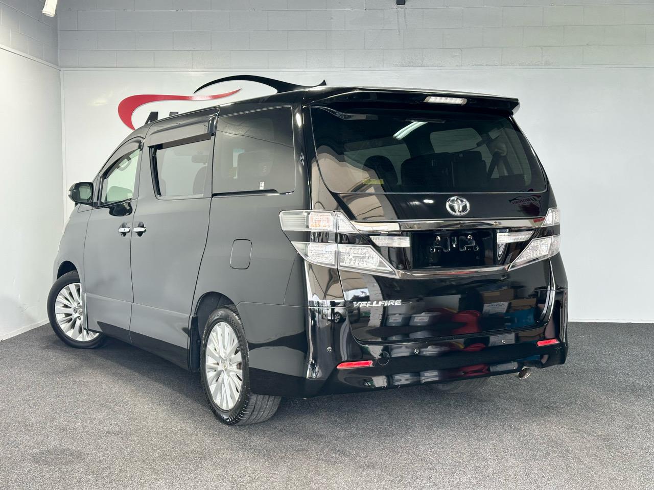 2013 Toyota Vellfire