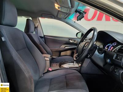 2013 Toyota Camry - Thumbnail