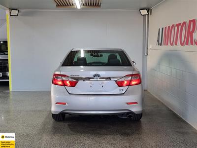 2013 Toyota Camry - Thumbnail
